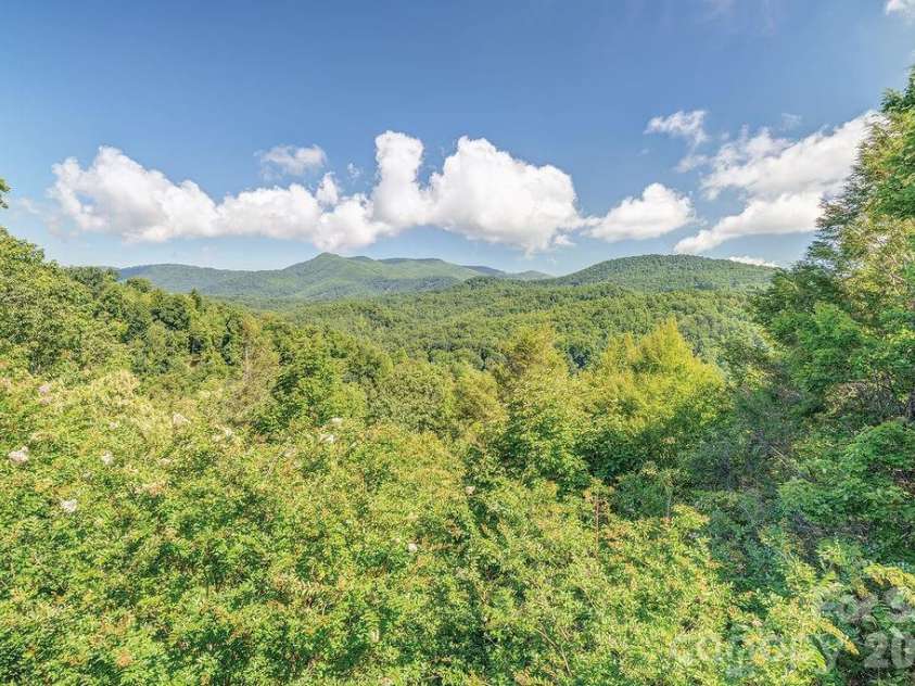 94 Marcellina Drive, Fairview, NC 28730.  MLS# CAR4416851, YatesRealty ID 569. 