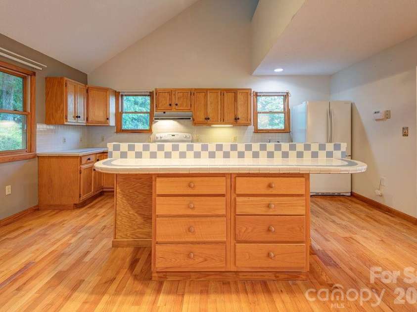 94 Marcellina Drive, Fairview, NC 28730.  MLS# CAR4416851, YatesRealty ID 569. 