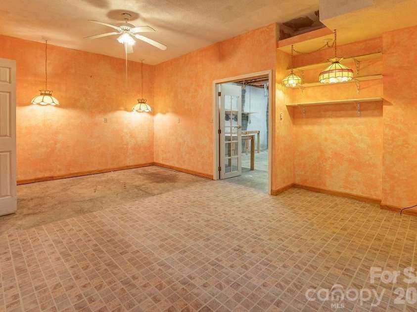 94 Marcellina Drive, Fairview, NC 28730.  MLS# CAR4416851, YatesRealty ID 569. 