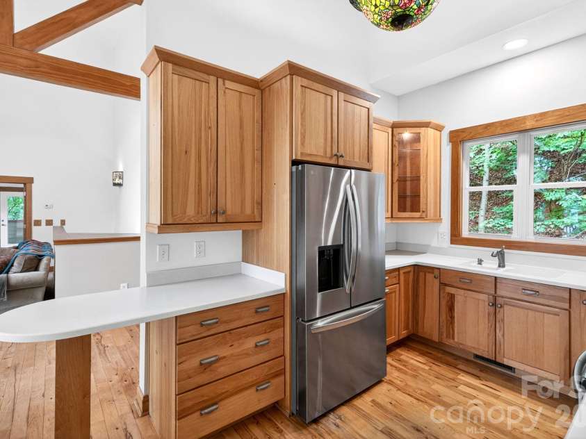 72 Wildflower Mountain Trail, Candler, NC 28715.  MLS# CAR4393589, YatesRealty ID 5690. 