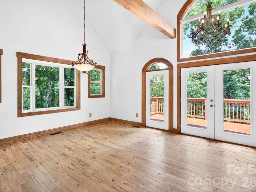 72 Wildflower Mountain Trail, Candler, NC 28715.  MLS# CAR4393589, YatesRealty ID 5690. 