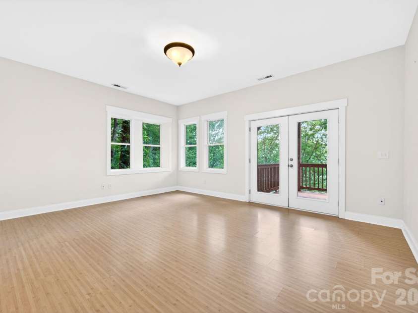 72 Wildflower Mountain Trail, Candler, NC 28715.  MLS# CAR4393589, YatesRealty ID 5690. 