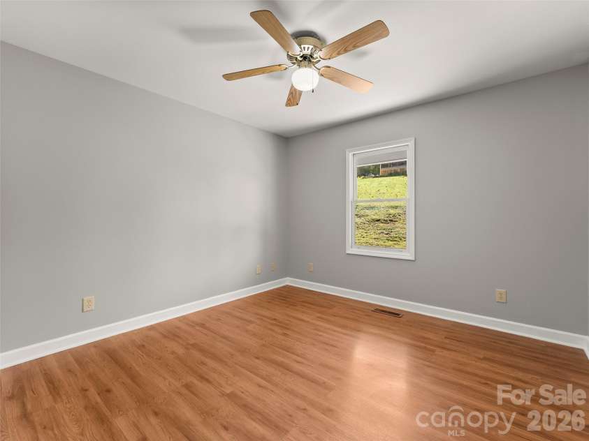 45 Bonnie Brae Drive, Weaverville, NC 28787.  MLS# CAR4434153, YatesRealty ID 56902. 