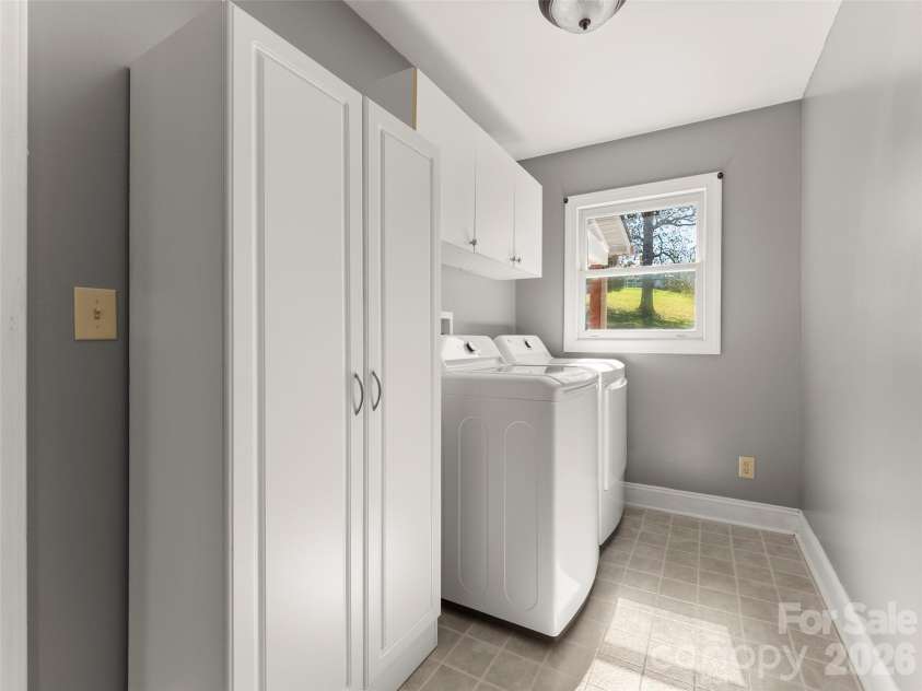45 Bonnie Brae Drive, Weaverville, NC 28787.  MLS# CAR4434153, YatesRealty ID 56902. 