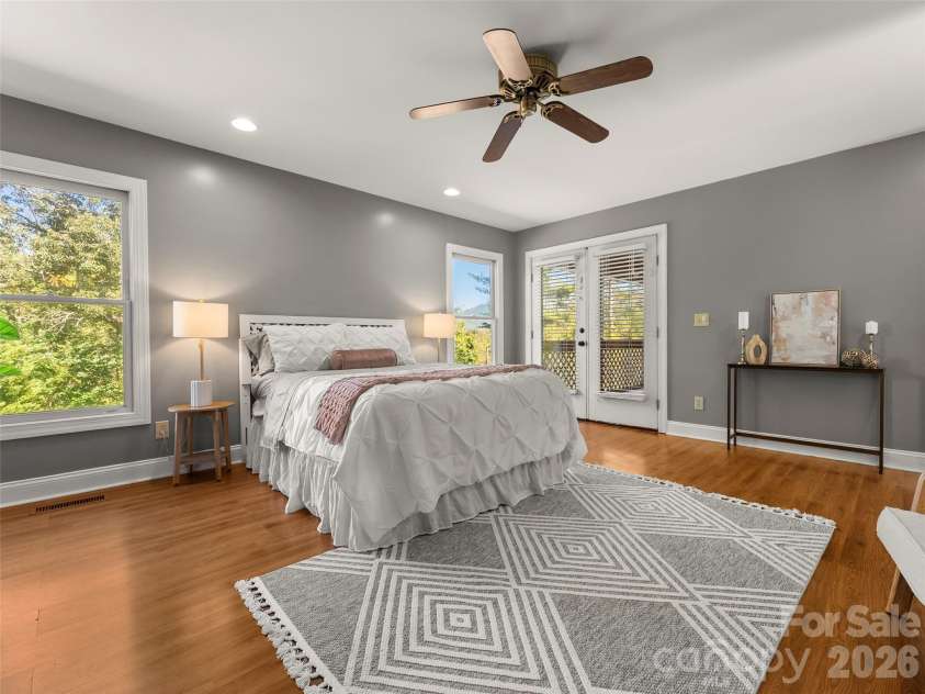 45 Bonnie Brae Drive, Weaverville, NC 28787.  MLS# CAR4434153, YatesRealty ID 56902. 