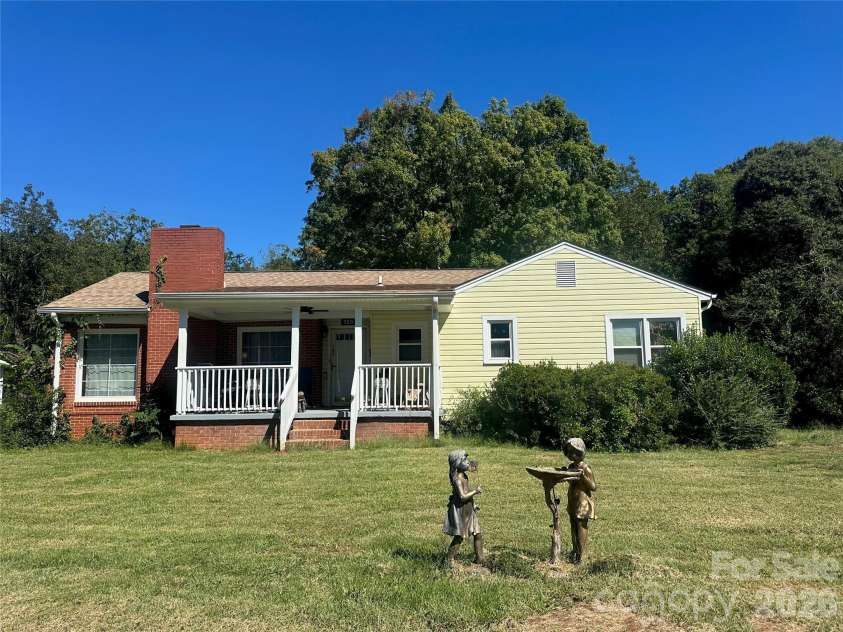 125 McCoy Road, Salisbury, NC 28144.  MLS# CAR4435254, YatesRealty ID 56905. 