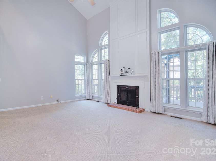 15964 Cumnor Lane, Charlotte, NC 28277.  MLS# CAR4242740, YatesRealty ID 5691. 