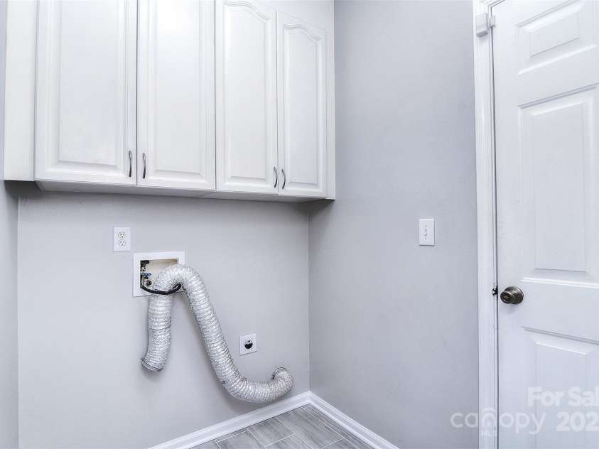 15964 Cumnor Lane, Charlotte, NC 28277.  MLS# CAR4242740, YatesRealty ID 5691. 