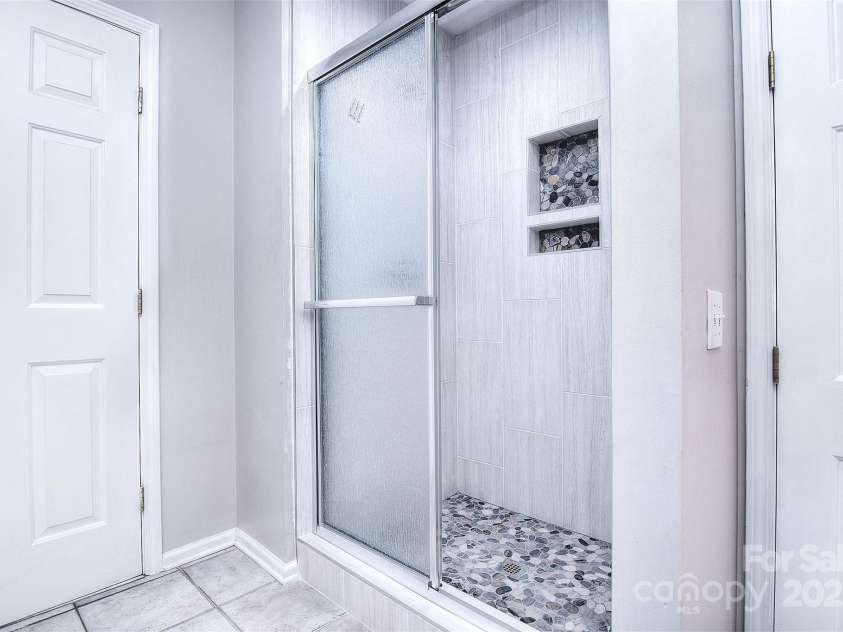 15964 Cumnor Lane, Charlotte, NC 28277.  MLS# CAR4242740, YatesRealty ID 5691. 