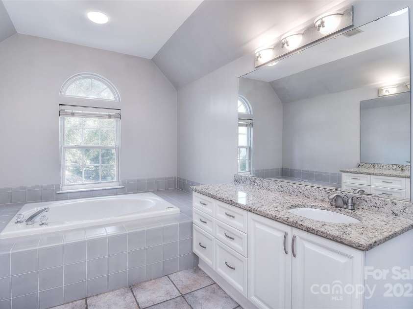 15964 Cumnor Lane, Charlotte, NC 28277.  MLS# CAR4242740, YatesRealty ID 5691. 