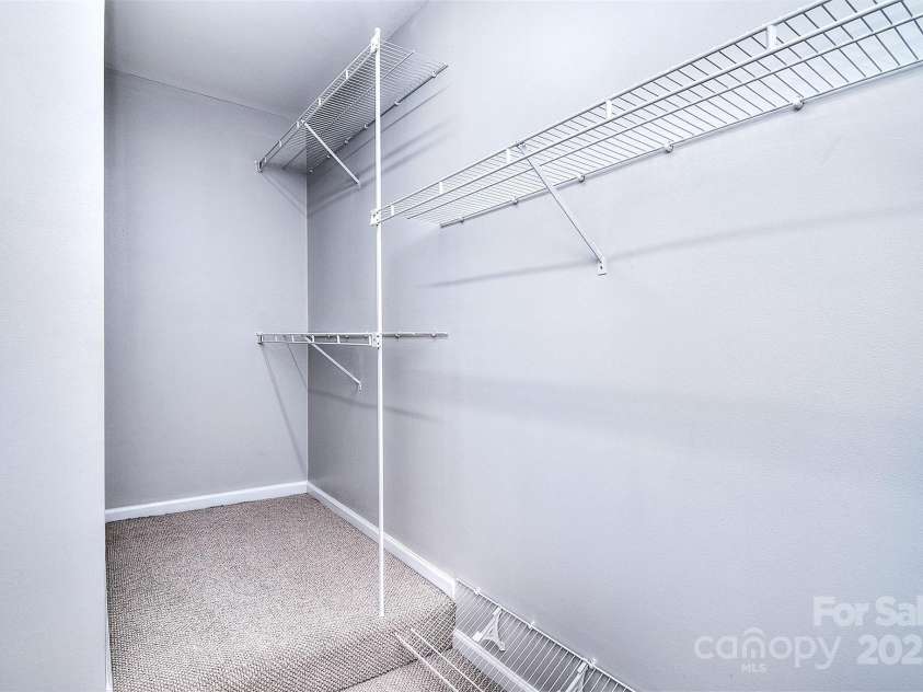 15964 Cumnor Lane, Charlotte, NC 28277.  MLS# CAR4242740, YatesRealty ID 5691. 