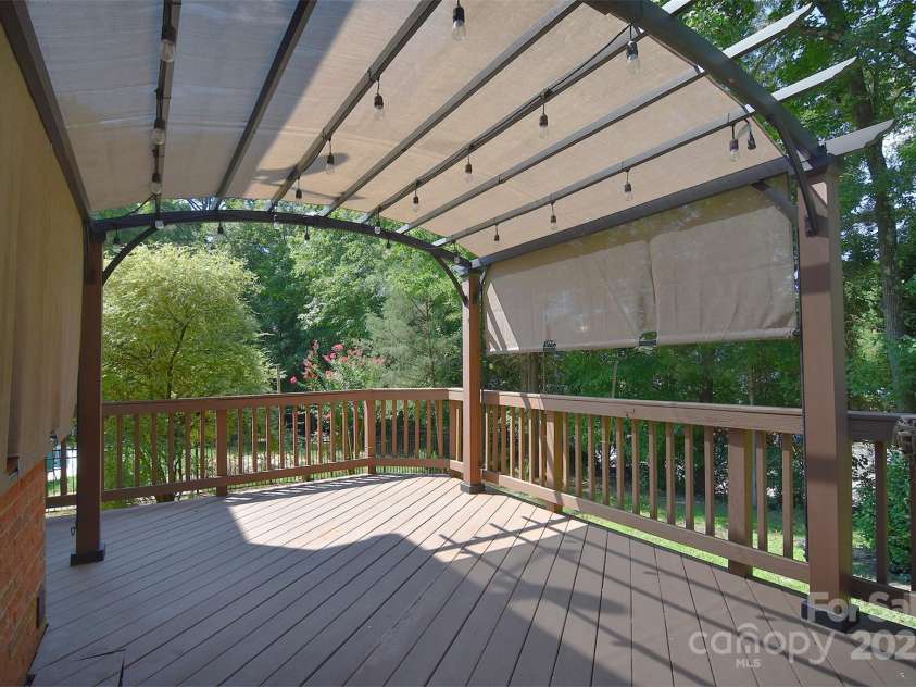 15964 Cumnor Lane, Charlotte, NC 28277.  MLS# CAR4242740, YatesRealty ID 5691. 