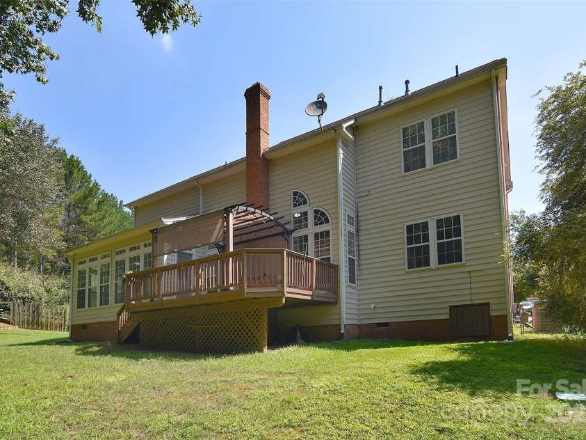15964 Cumnor Lane, Charlotte, NC 28277.  MLS# CAR4242740, YatesRealty ID 5691. 