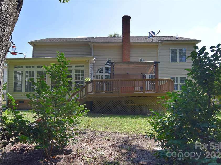 15964 Cumnor Lane, Charlotte, NC 28277.  MLS# CAR4242740, YatesRealty ID 5691. 