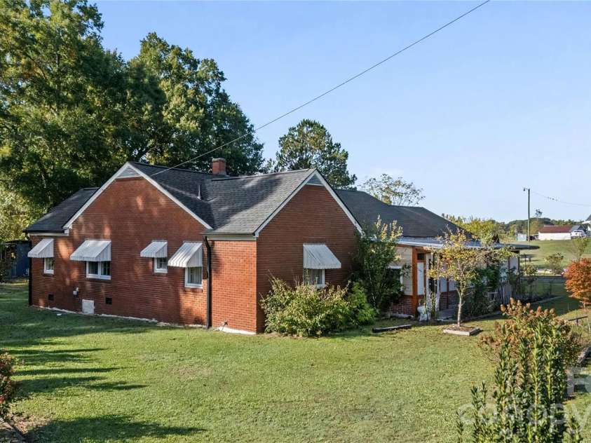 2340 NC 24/27 Road, Biscoe, NC 27209.  MLS# CAR4433696, YatesRealty ID 56912. 