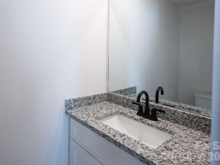 952-954 4th Street Place, Hickory, NC 28602.  MLS# CAR4434632, YatesRealty ID 56914. 