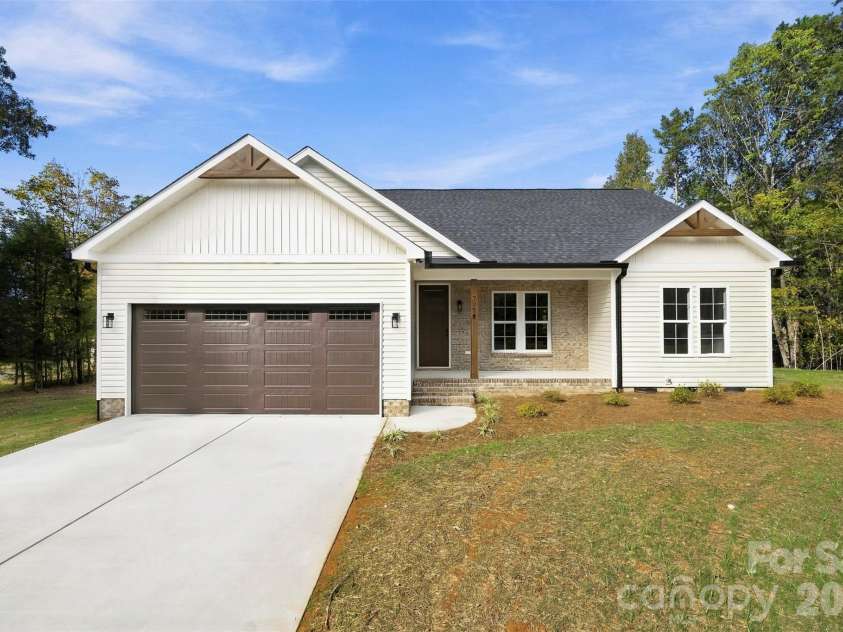 2975 Old Airport Road, Concord, NC 28025.  MLS# CAR4434891, YatesRealty ID 56917. Front Exterior