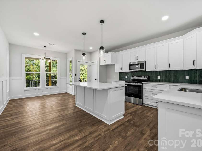 2975 Old Airport Road, Concord, NC 28025.  MLS# CAR4434891, YatesRealty ID 56917. Kitchen/Dining Area