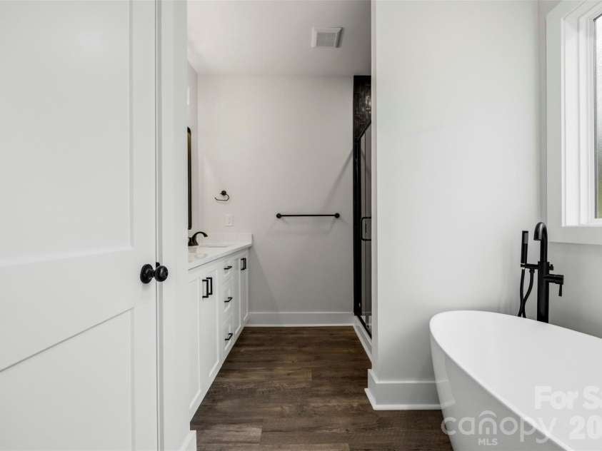 2975 Old Airport Road, Concord, NC 28025.  MLS# CAR4434891, YatesRealty ID 56917. Primary Bathroom
