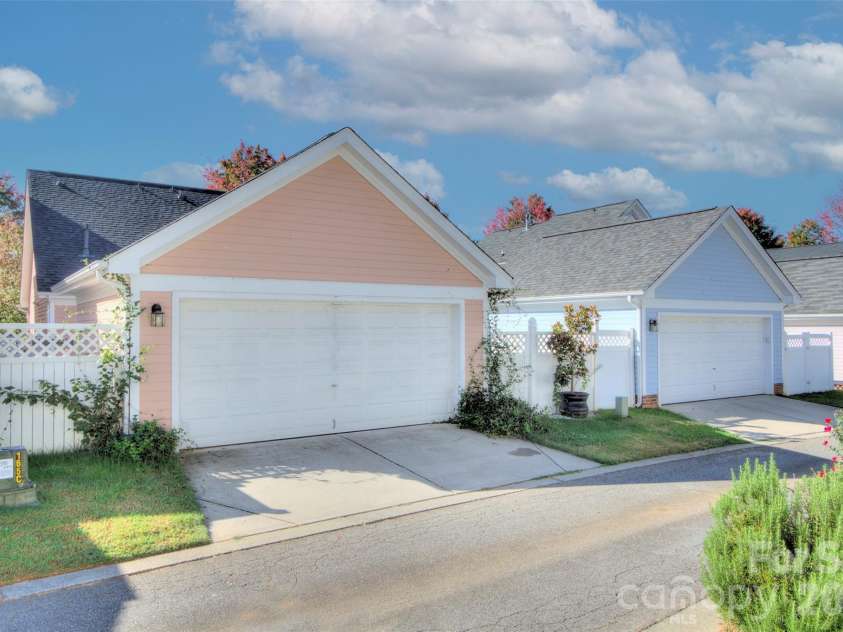 16619 Spruell Street, Huntersville, NC 28078.  MLS# CAR4433495, YatesRealty ID 56918. 