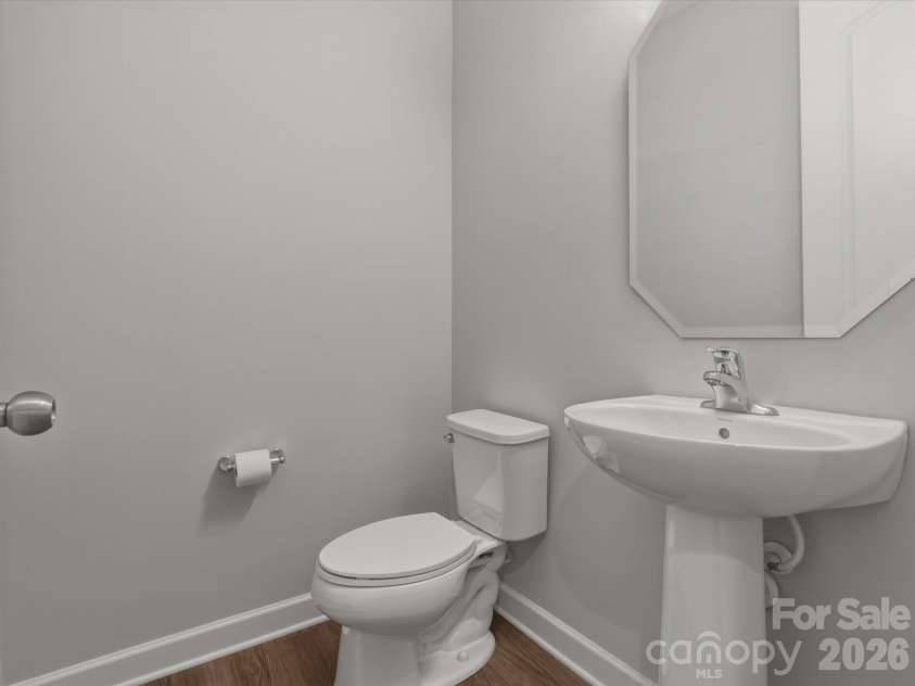 481 Sandbar Point, Lake Wylie, SC 29710.  MLS# CAR4350414, YatesRealty ID 5692. 