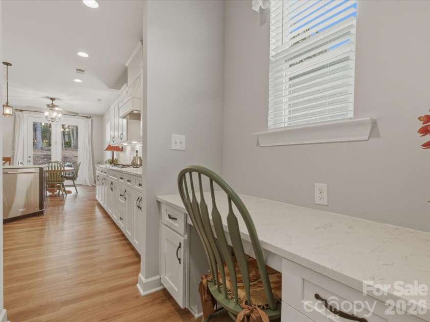 481 Sandbar Point, Lake Wylie, SC 29710.  MLS# CAR4350414, YatesRealty ID 5692. 