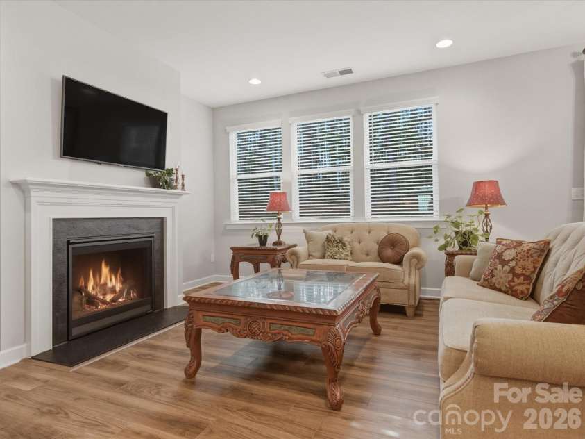 481 Sandbar Point, Lake Wylie, SC 29710.  MLS# CAR4350414, YatesRealty ID 5692. 