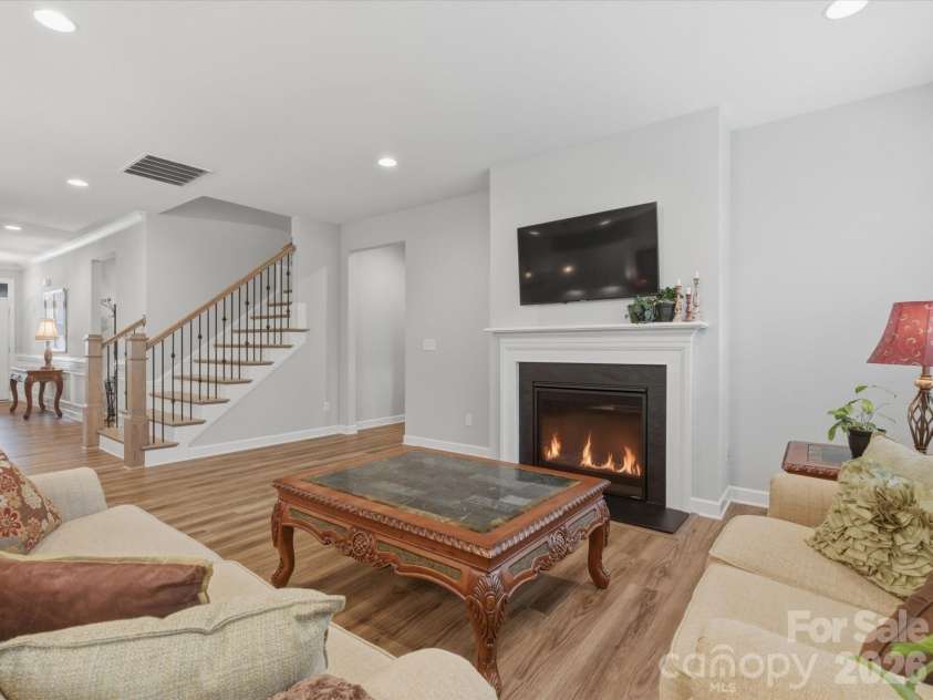 481 Sandbar Point, Lake Wylie, SC 29710.  MLS# CAR4350414, YatesRealty ID 5692. 