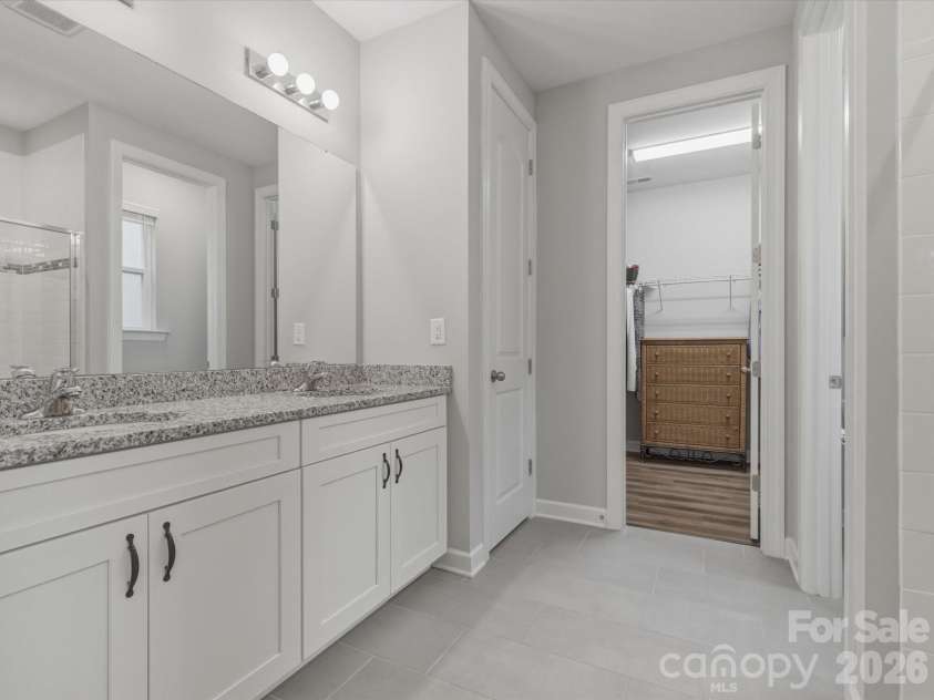 481 Sandbar Point, Lake Wylie, SC 29710.  MLS# CAR4350414, YatesRealty ID 5692. 