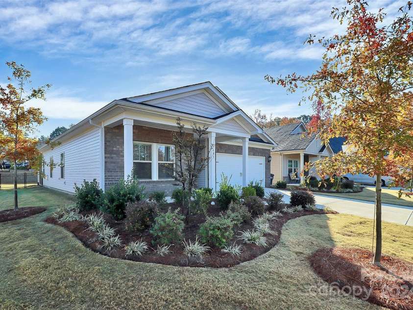 7403 American Elm Road, Charlotte, NC 28215.  MLS# CAR4194768, YatesRealty ID 5692. 