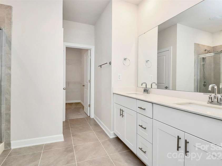 7403 American Elm Road, Charlotte, NC 28215.  MLS# CAR4194768, YatesRealty ID 5692. 