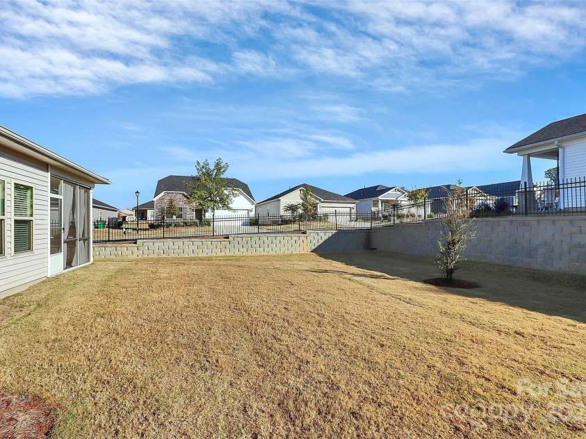 7403 American Elm Road, Charlotte, NC 28215.  MLS# CAR4194768, YatesRealty ID 5692. 