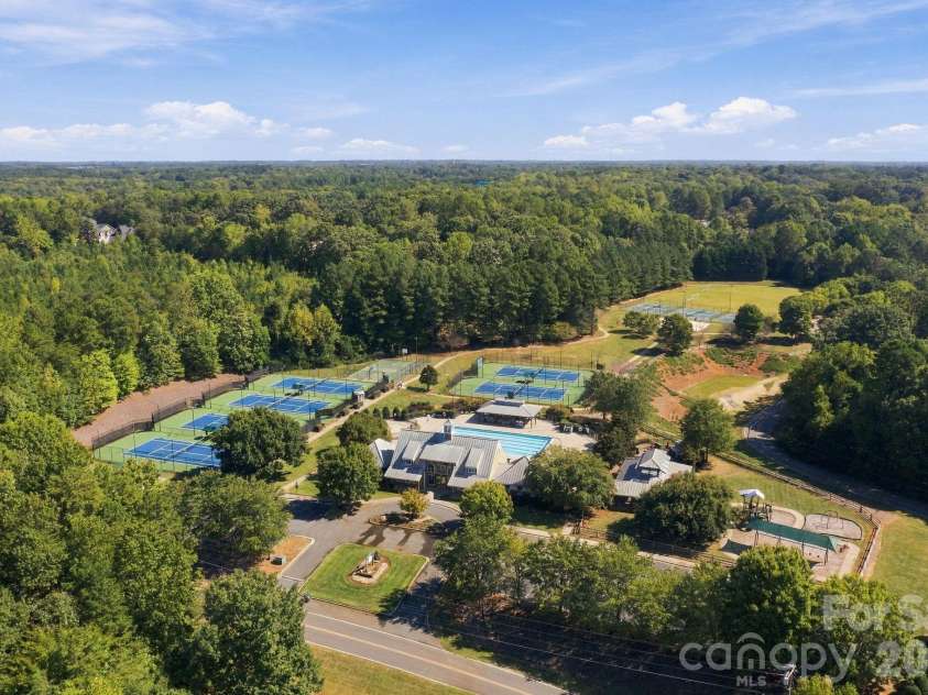 105 Alder Springs Lane, Mooresville, NC 28117.  MLS# CAR4432434, YatesRealty ID 56922. 