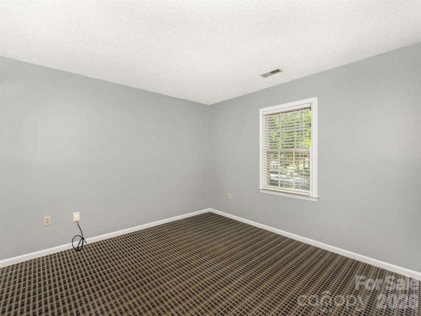 727 Clayfield Court, Charlotte, NC 28209.  MLS# CAR4434507, YatesRealty ID 56924. 2nd Bedroom