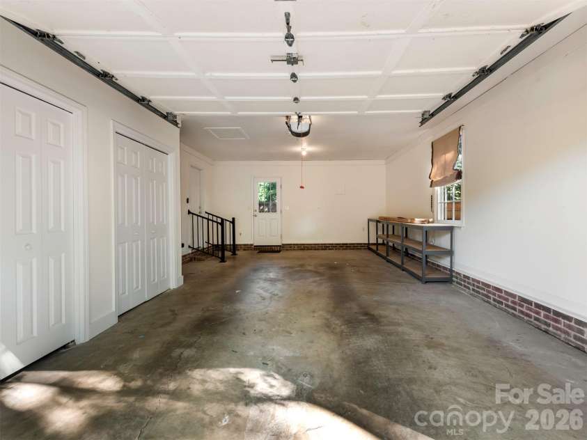 727 Clayfield Court, Charlotte, NC 28209.  MLS# CAR4434507, YatesRealty ID 56924. Garage