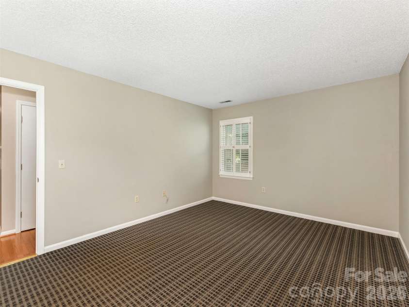 727 Clayfield Court, Charlotte, NC 28209.  MLS# CAR4434507, YatesRealty ID 56924. Primary Bedroom