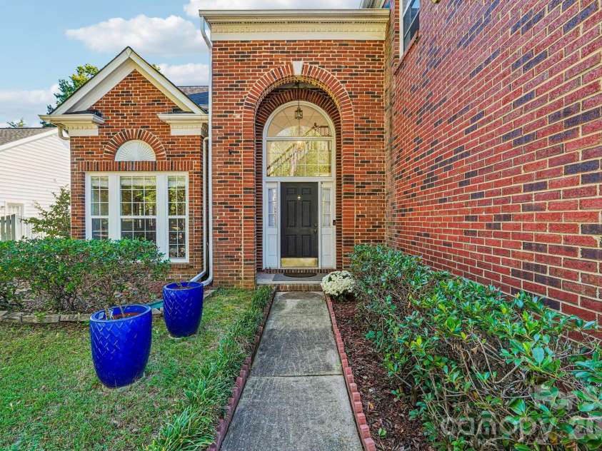11207 Livingston Mill Road, Charlotte, NC 28273.  MLS# CAR4434862, YatesRealty ID 56926. Front entrance