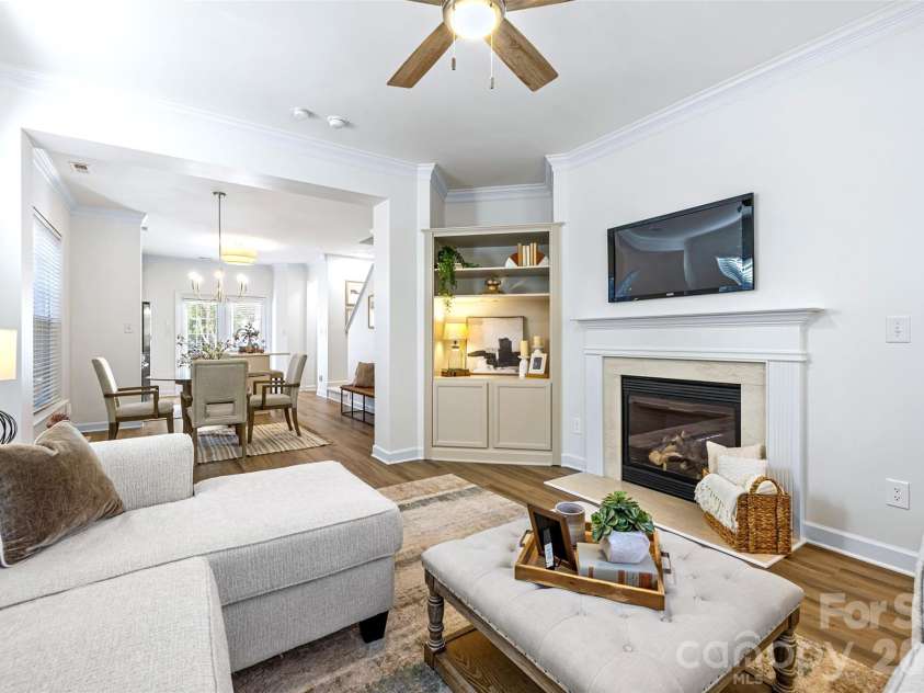 5045 Prosperity Church Road, Charlotte, NC 28269.  MLS# CAR4435016, YatesRealty ID 56928. 
