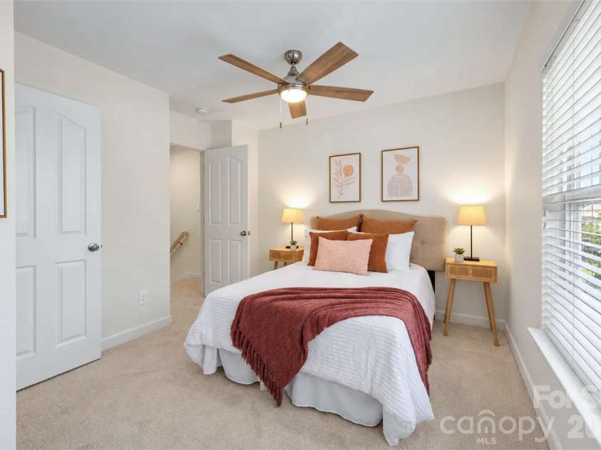 5045 Prosperity Church Road, Charlotte, NC 28269.  MLS# CAR4435016, YatesRealty ID 56928. 