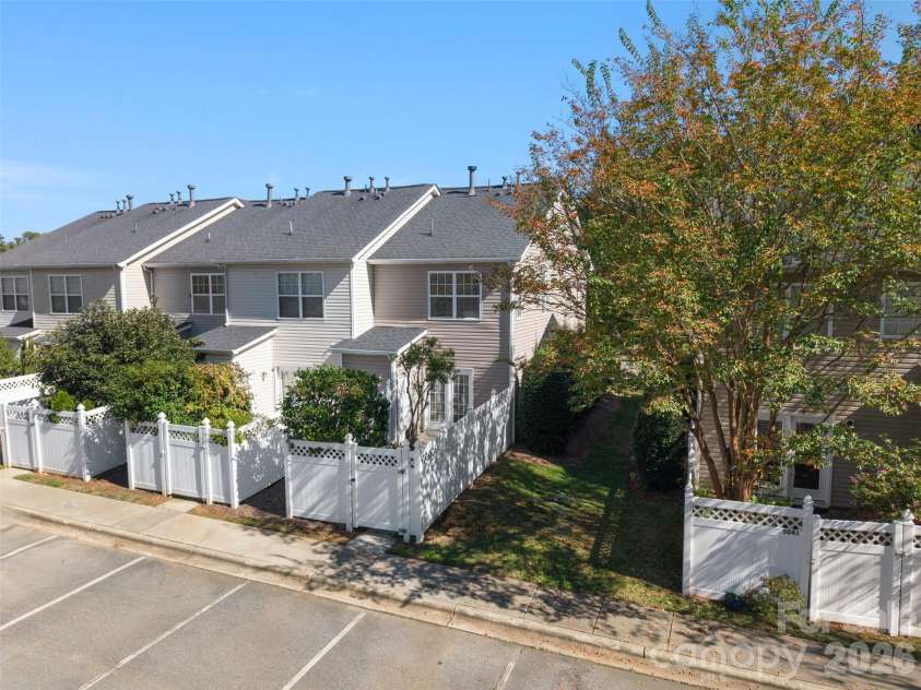 5045 Prosperity Church Road, Charlotte, NC 28269.  MLS# CAR4435016, YatesRealty ID 56928. 