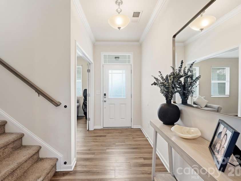 19020 Hawk Haven Lane, Charlotte, NC 28278.  MLS# CAR4434892, YatesRealty ID 56929. 