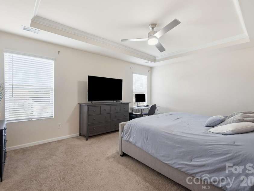19020 Hawk Haven Lane, Charlotte, NC 28278.  MLS# CAR4434892, YatesRealty ID 56929. 