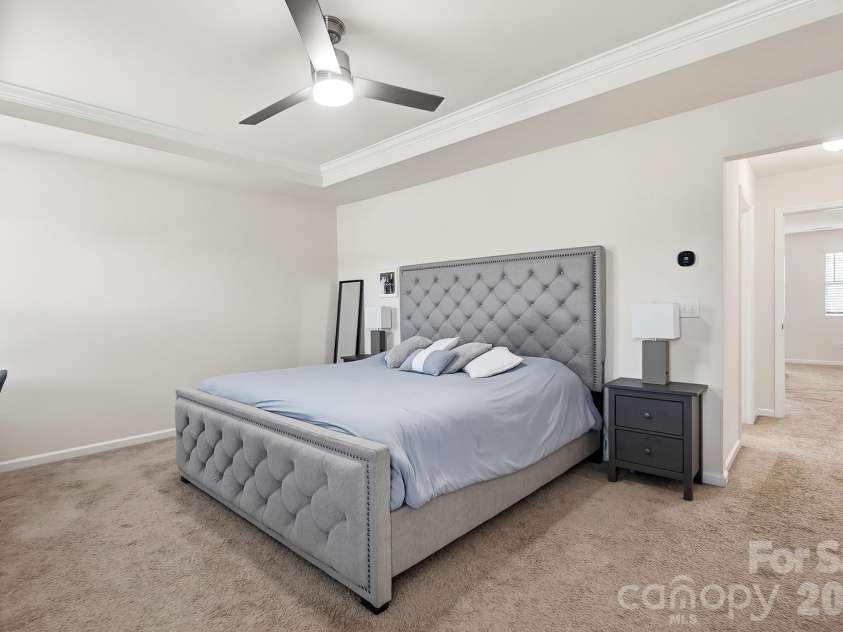 19020 Hawk Haven Lane, Charlotte, NC 28278.  MLS# CAR4434892, YatesRealty ID 56929. 