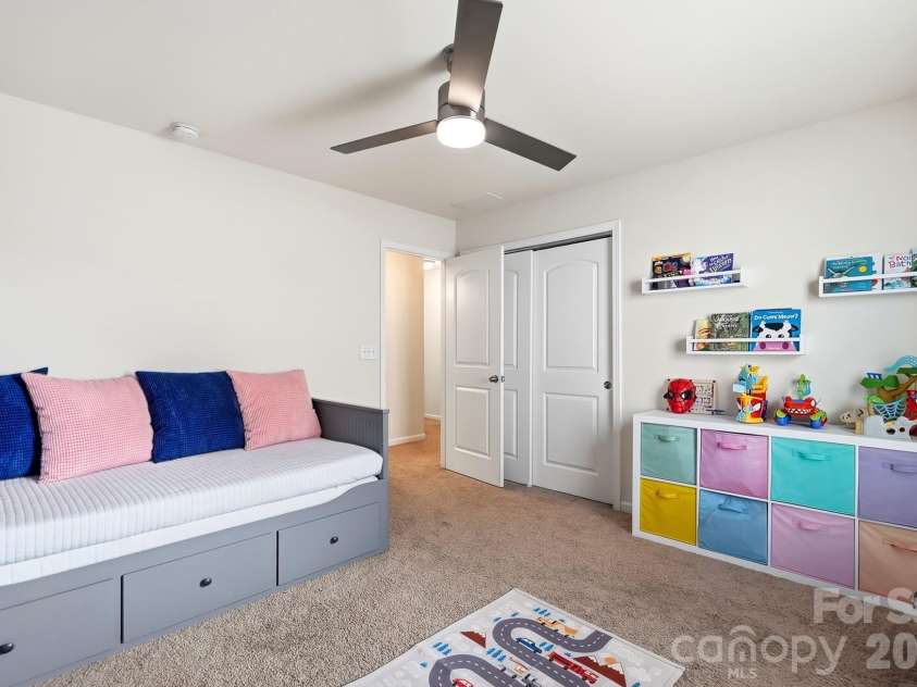 19020 Hawk Haven Lane, Charlotte, NC 28278.  MLS# CAR4434892, YatesRealty ID 56929. 