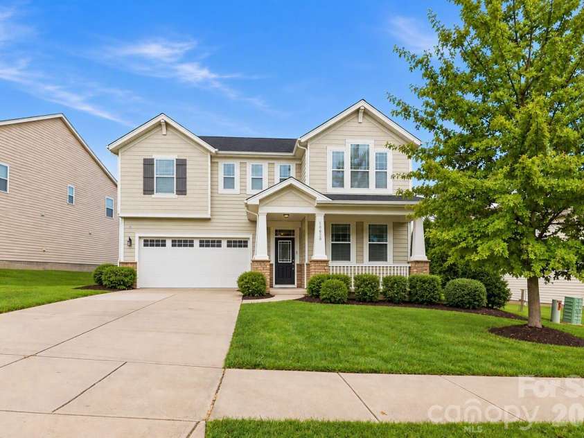 19020 Hawk Haven Lane, Charlotte, NC 28278.  MLS# CAR4434892, YatesRealty ID 56929. 