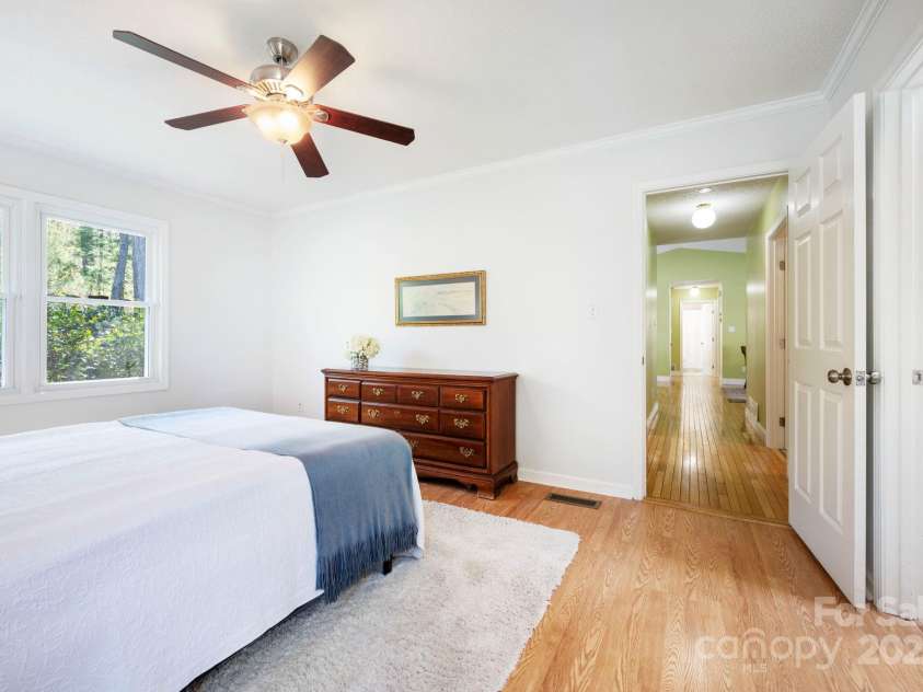 65 Forest Lake Drive, Asheville, NC 28803.  MLS# CAR4245225, YatesRealty ID 5693. Spacious Layout with ensuite bathroom access