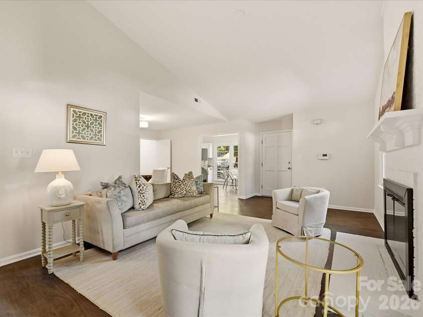 3105 Stone Orchard Place, Charlotte, NC 28209.  MLS# CAR4434729, YatesRealty ID 56932. 
