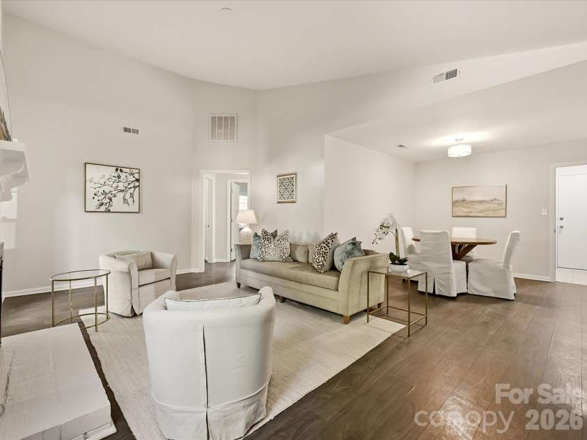 3105 Stone Orchard Place, Charlotte, NC 28209.  MLS# CAR4434729, YatesRealty ID 56932. 