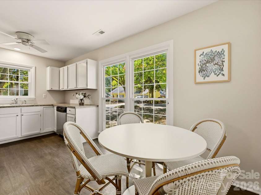 3105 Stone Orchard Place, Charlotte, NC 28209.  MLS# CAR4434729, YatesRealty ID 56932. 