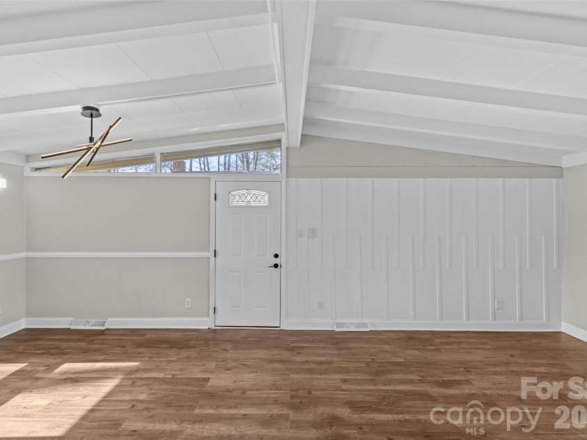 5426 Milford Road, Charlotte, NC 28210.  MLS# CAR4434774, YatesRealty ID 56933. 